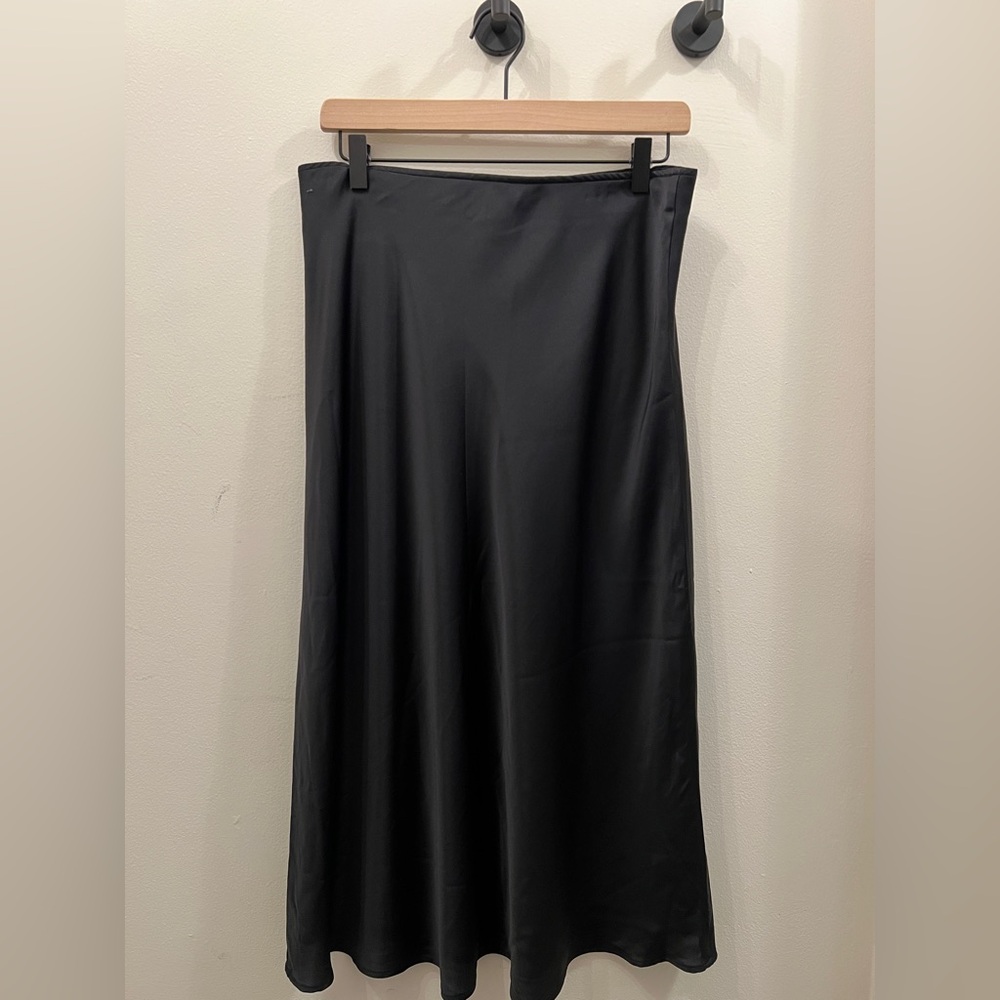 Abercrombie & Fitch Black Silk Skirt size L
